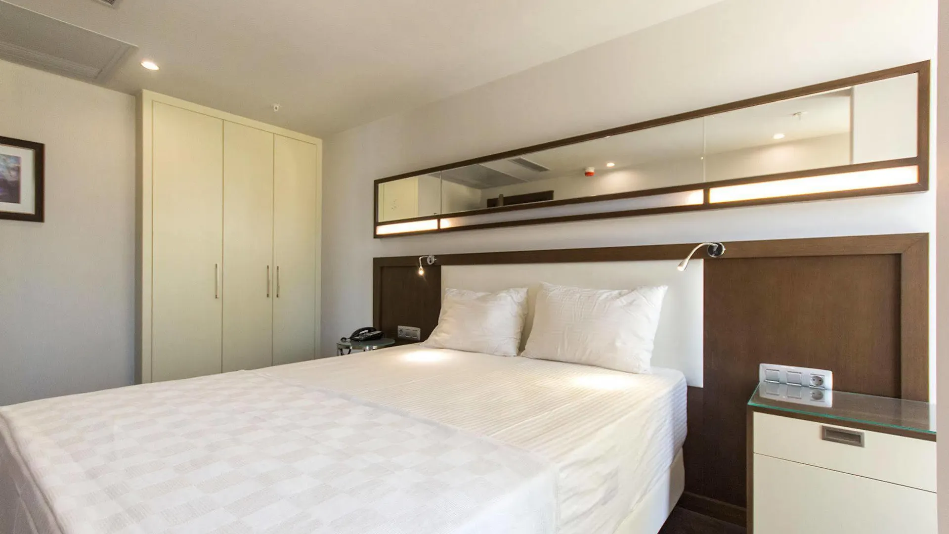 Mac Hotel Vazo Kule Istanbul